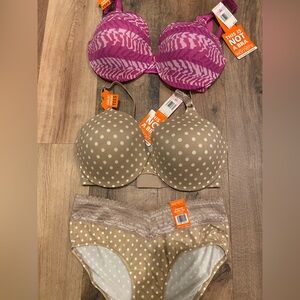 Warners 2 bras one panty